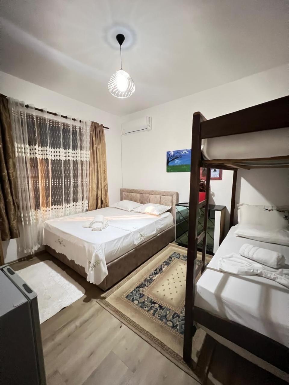 David Guesthouse Shkodra Exterior foto